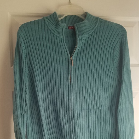 Zip- up sweater - Picture 2 of 5